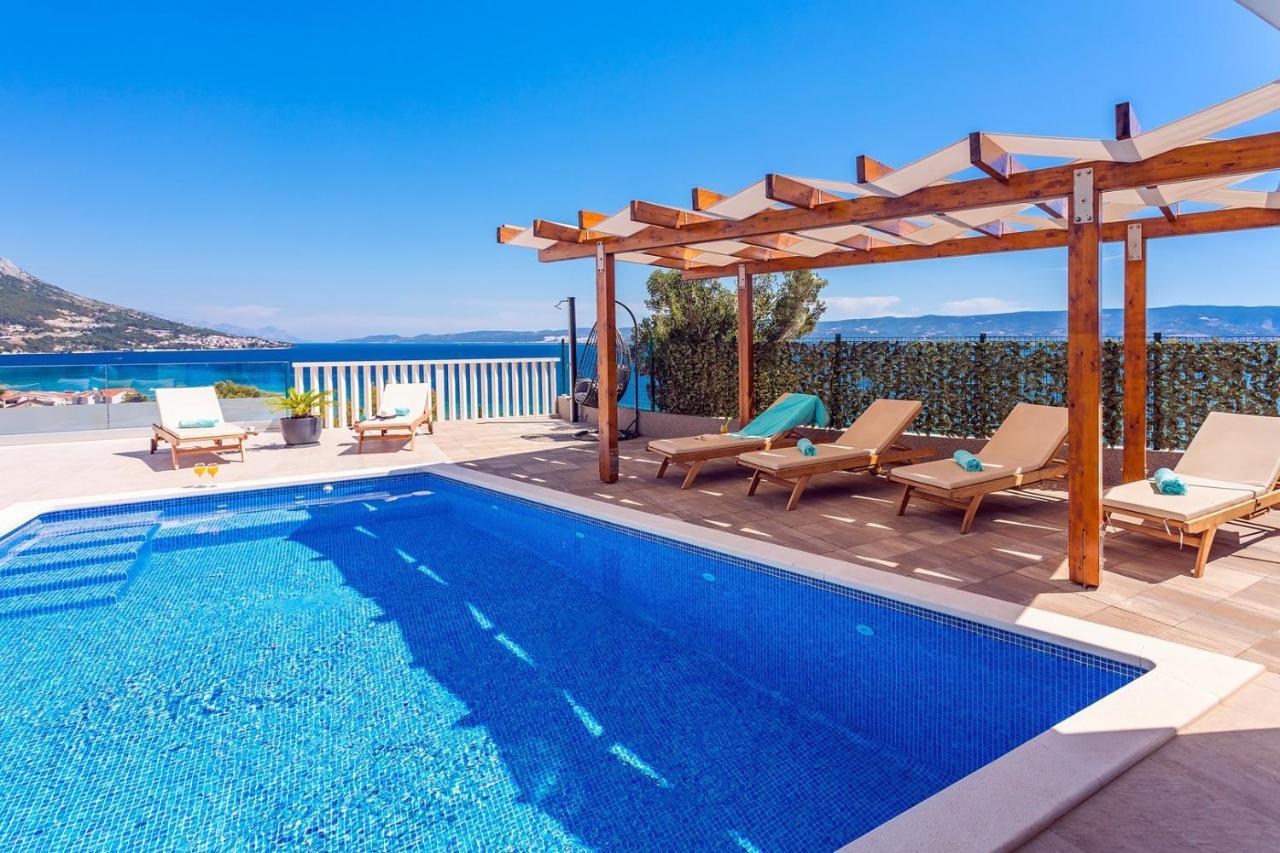 Villa Matan - Only 200M From The Sandy Beaches, Private 28M2 Pool Omiš Buitenkant foto