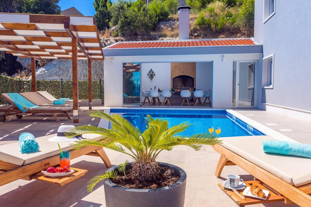 Villa Matan - Only 200M From The Sandy Beaches, Private 28M2 Pool Omiš Buitenkant foto