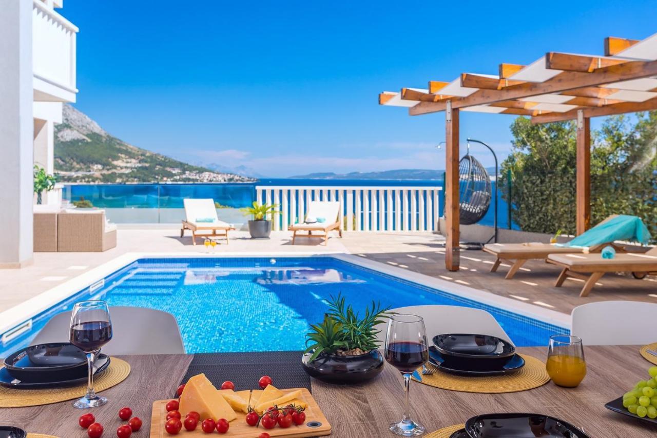 Villa Matan - Only 200M From The Sandy Beaches, Private 28M2 Pool Omiš Buitenkant foto