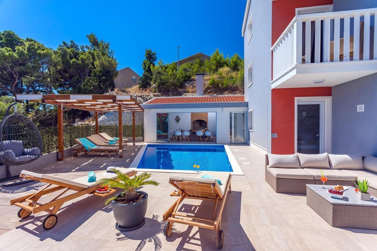 Villa Matan - Only 200M From The Sandy Beaches, Private 28M2 Pool Omiš Buitenkant foto